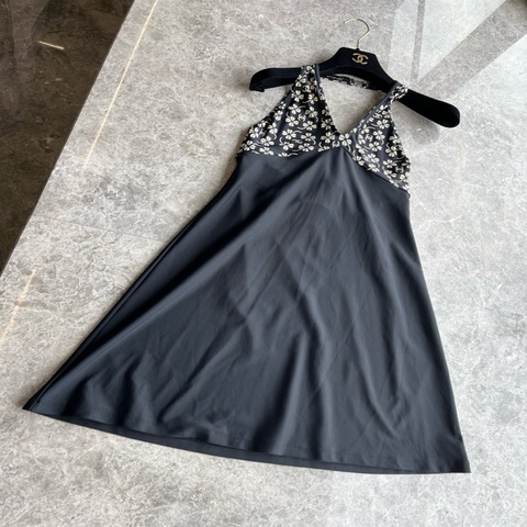 Chanel 01p黑色碎花挂脖连衣裙fr38~~