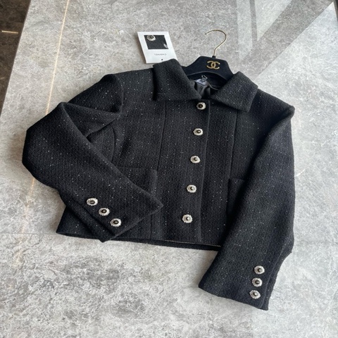 Chanel25K黑色亮片外套fr38~~