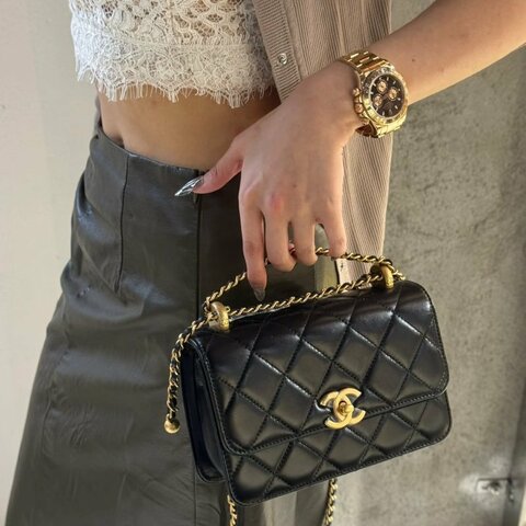 ✿ CHANEL  黑色亮面牛皮金釦雙金珠手提斜背包