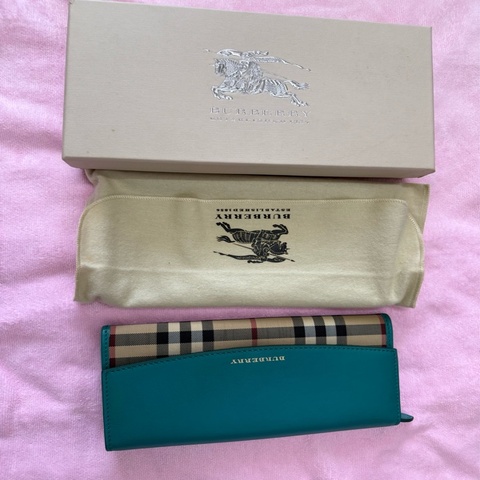 Burberry 經典格紋長夾