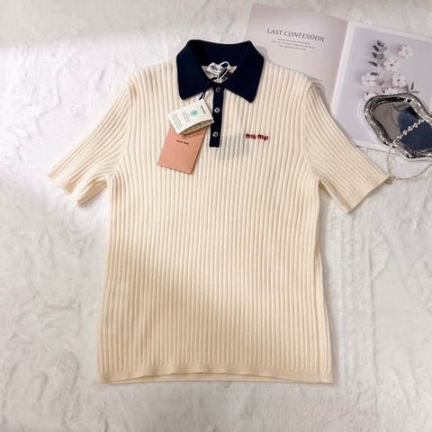 Miu Miu 24FW 米白藏藍撞色山羊絨Polo短袖