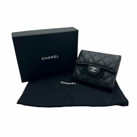 【美收精品】CHANEL 黑色荔枝紋牛皮經典口蓋短夾 C-944【隔月月中將轉賣至日本 上架期限30天】