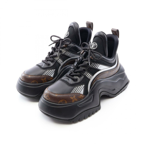 路易威登 LV Arclight 2.0 系列 Monogram 帆布鞋 #38 1/2 皮革 LV