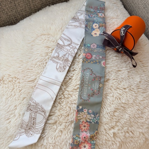 愛馬仕Hermes Twilly 絲巾「華麗的繮轡花卉版」