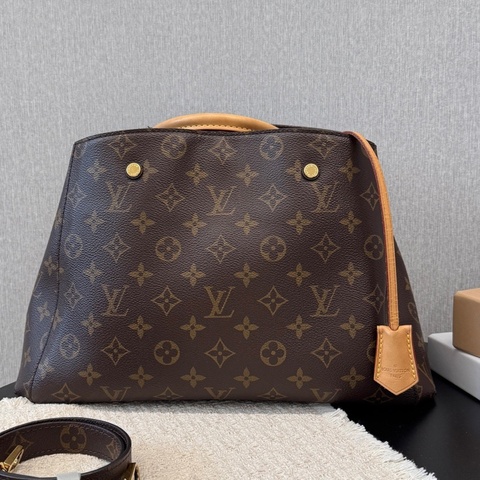 Louis Vuitton 路易威登 LV montaigne老花中號蒙田手提斜挎包 尺寸34*22*15cm