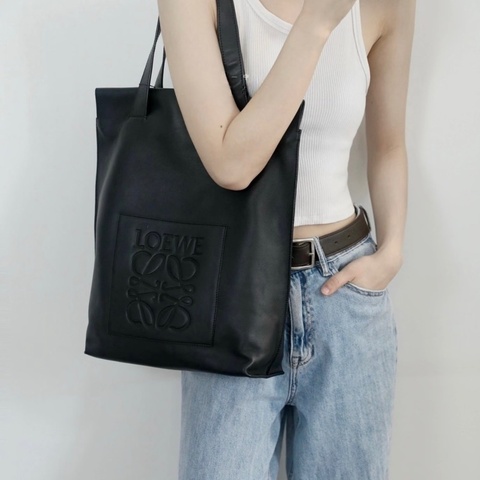 Loewe 羅意威 中古 黑色 壓紋logo 竪版tote包