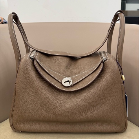 Hermes 愛馬仕 大象灰銀扣Lindy30 TC皮