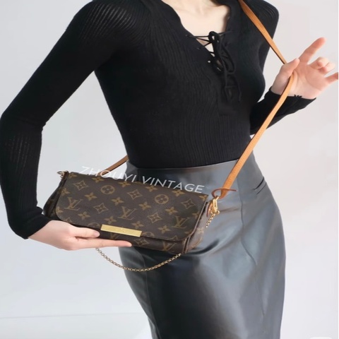 #經典款✨ #LV Favorite MM 經典老花 金牌兩用手拿包/斜背包