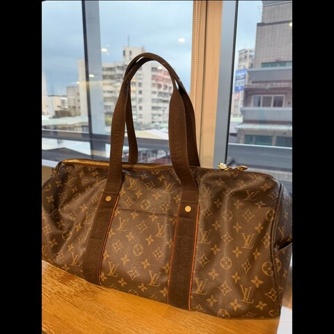LOUIS VUITTON復古運動包
Monogram Canvas Beaubourg Sporty Duffle Bag