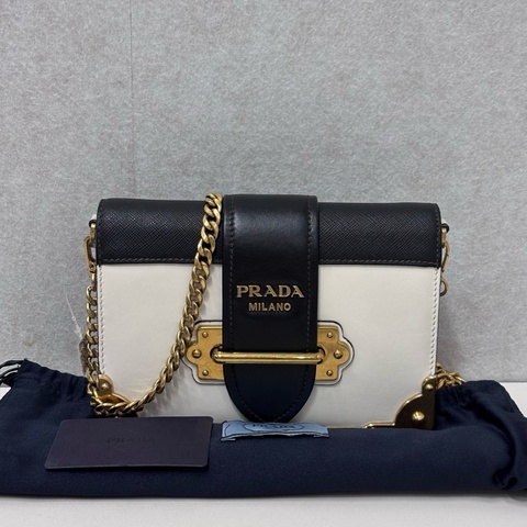 Prada 普拉達 白色拼黑宮廷woc