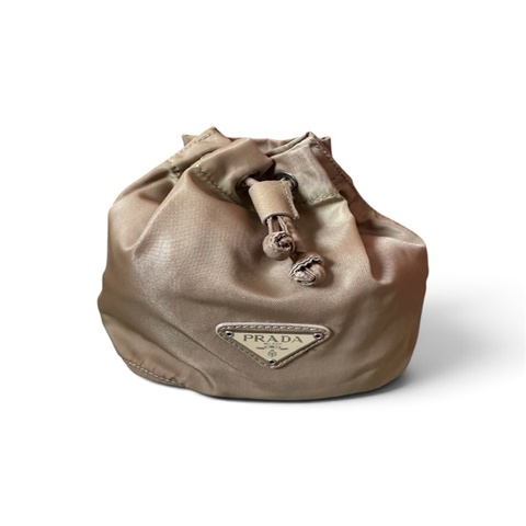 Prada 手抽袋