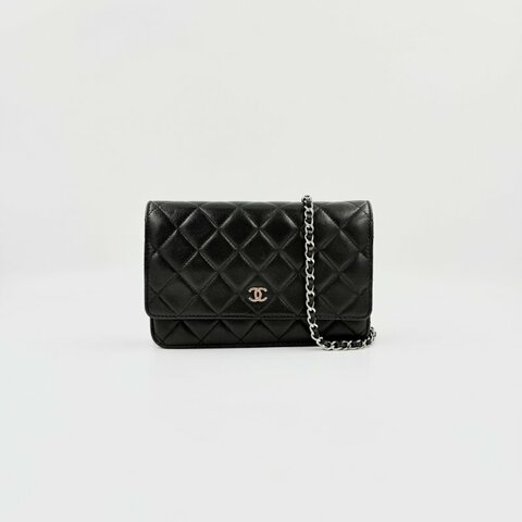 ✿ CHANEL 黑色羊皮銀釦WOC斜背包