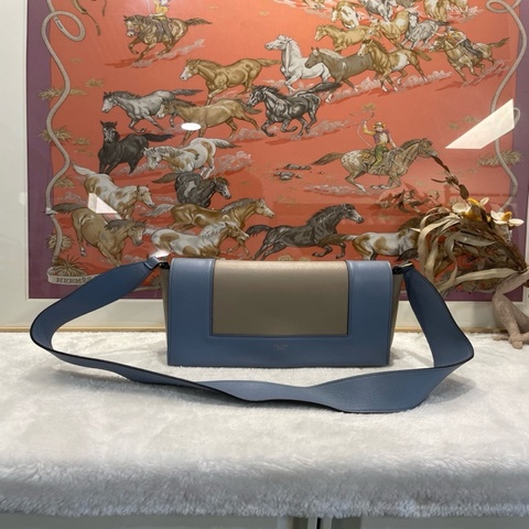 Celine frame拼色單肩包，霧霾藍拼白，中號，牛皮