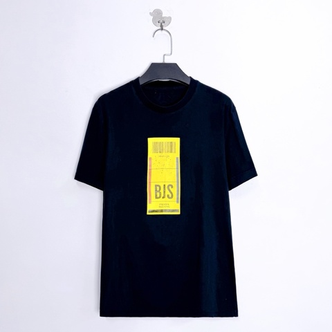 【Prada】普拉達 黑色做舊北京BJS機場登機牌條形碼背後三角徽標字母logo短袖 M碼 衣長66