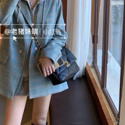 💎Chanel香奈兒｜黑金19Bag大菱格CF 時髦枕頭小號｜99新 芯片款