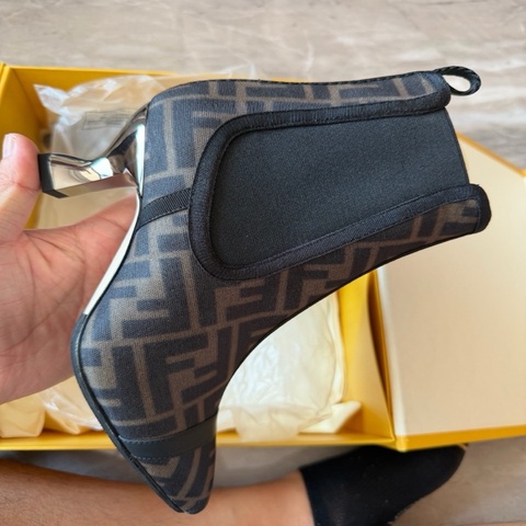 芬迪/Fendi 高跟短靴34|34.5|35|35.5|36|36.5|37|37.5|38|38.5|39|39.5|40|40.5|41|41.5|42