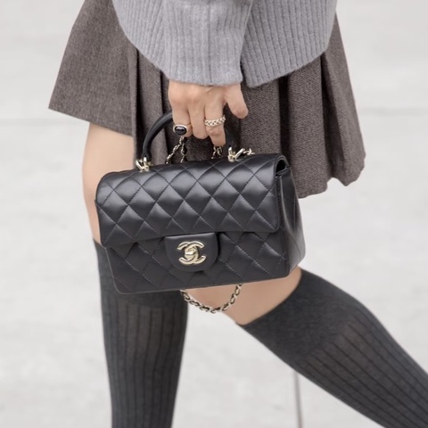 CHANEL 香奈兒黑金Coco handle cf mini 20cm 芯片款全新全配🈶購證