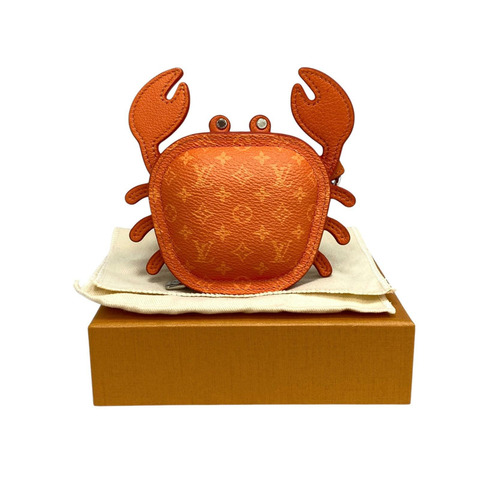 ☆ LOUIS VUITTON 路易·威登 Orange Coated Canvas Crab Monogram Bag Charm Coincase 橙色塗層帆布經典老花螃蟹硬幣包 M01929-267017296
