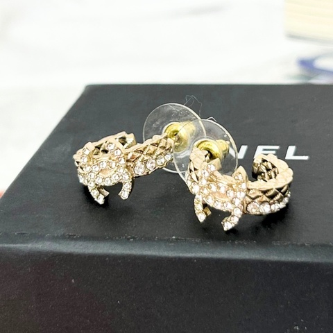 Chanel 22s 金屬鑽石半月耳環金色