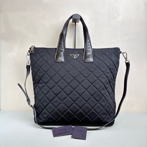 普拉達 Prada 黑色尼龍托特包 可斜挎 尺寸38*39