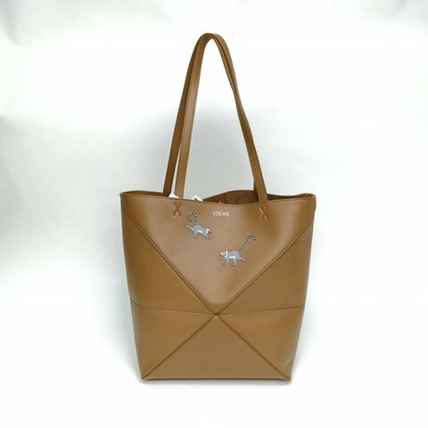 LOEWE 棕色牛皮革刺繡fold中號肩背包