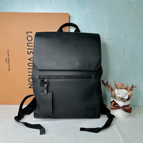 LV Aerogram Flap牛皮後背包