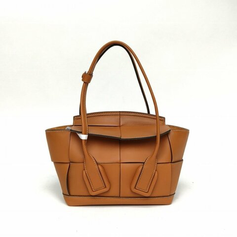 BOTTEGA VENETA Arcomini19棕色牛皮革肩背包