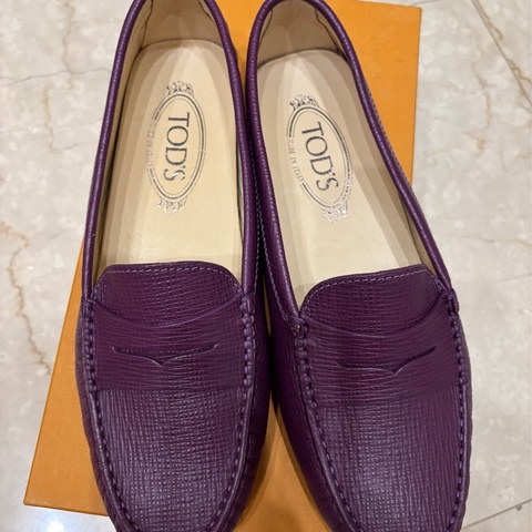 Tod’s 37.5紫色牛皮荳荳鞋