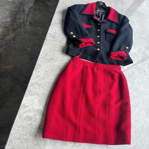 Chanel中古黑红拼色套装fr42