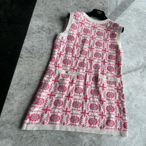 Chanel 粉白色针织连衣裙fr36