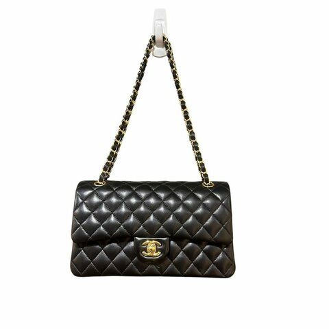 【美收精品】CHANEL Classic Flap Medium 26cm 黑色小羊皮金扣雙蓋鏈條包 / 肩背包  6-895 【隔月月中將轉賣至日本 上架期限30天】