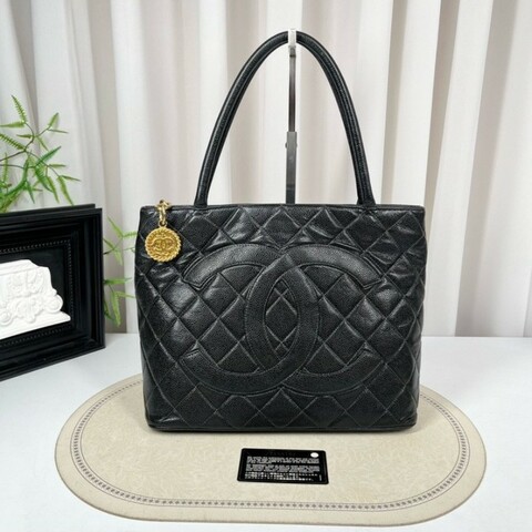 Chanel 中古金幣希頓黑色牛皮托特包