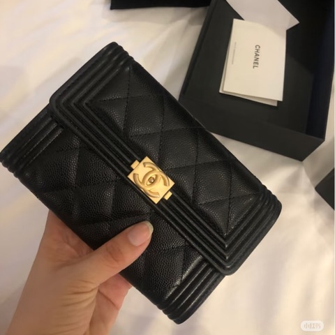 💎Chanel 香奈兒｜荔枝紋牛皮 黑銀 leboy 三折錢包｜98新 尺寸5*10*3