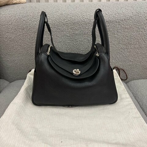 愛馬仕 Hermès Lindy 30 黑色 銀扣 T刻
