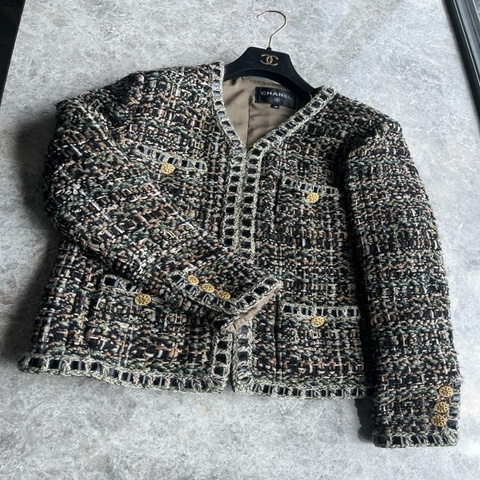 Chanel 16年罗马系列粗花呢拉链外套fr48