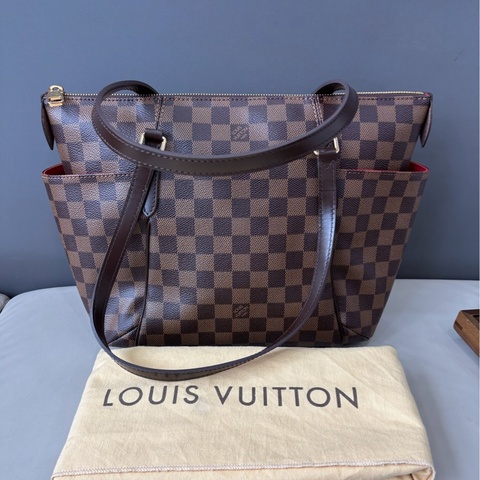 Louis Vuitton 路易威登 LV 棕棋盤格Totally小號奶粉包