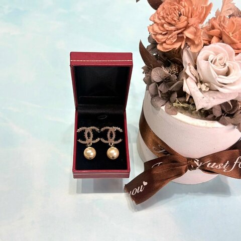 CHANEL 齒輪雙C珍珠吊墜耳環