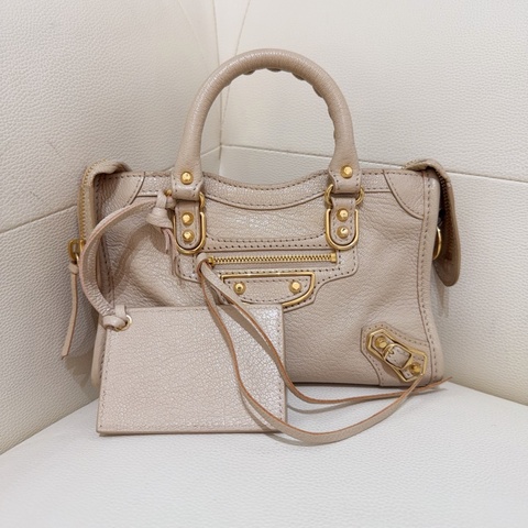 Balenciaga 巴黎世家 Classic Metallic Edge City 亮面山羊皮 單肩手提斜挎包 女款 尺寸約：20*13*6
