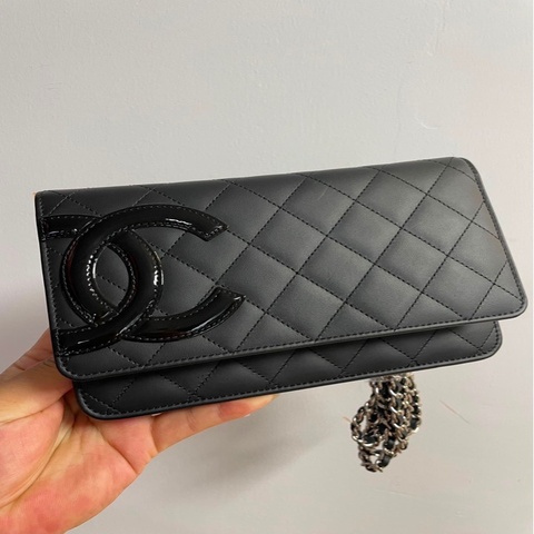 Chanel wallet on chain