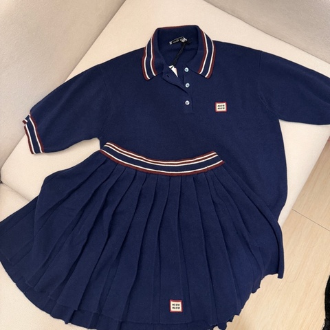 miu miu 25 春夏 女裝 針織上衣 短袖 短裙