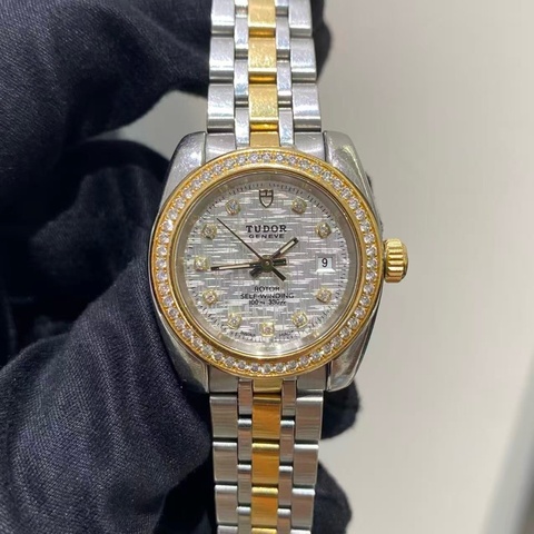 帝舵22023灰盤鑽石自動機械女表