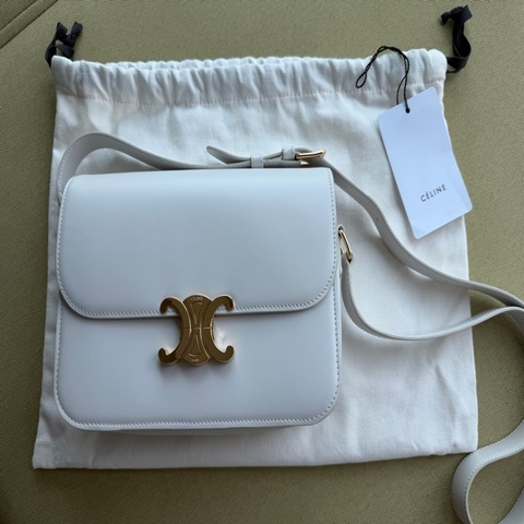 Celine Triomphe 凱旋門小牛皮肩背包