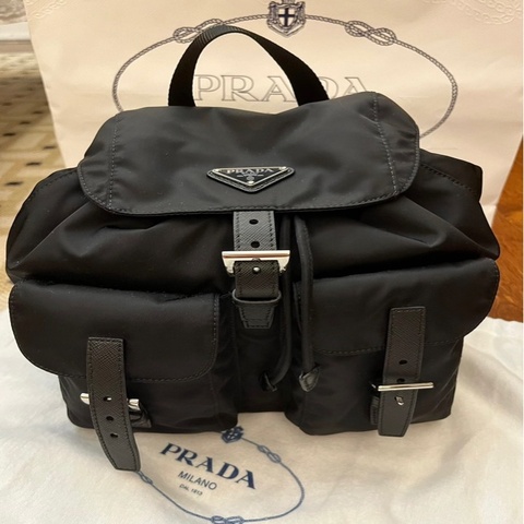 「JL精品代購」98新 Prada黑色尼龍降落傘小號