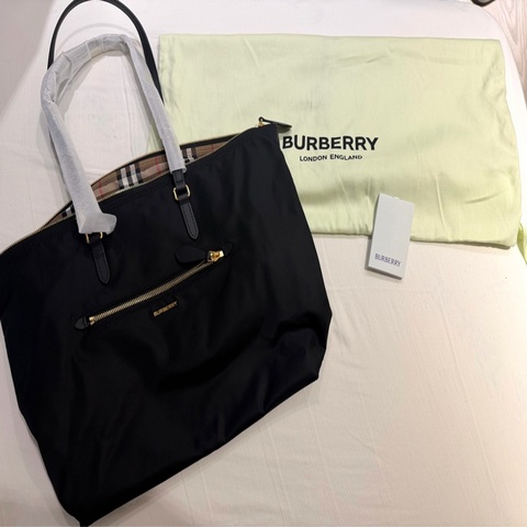 ✨ 全新正品✨Burberry 經典格紋尼龍通勤包