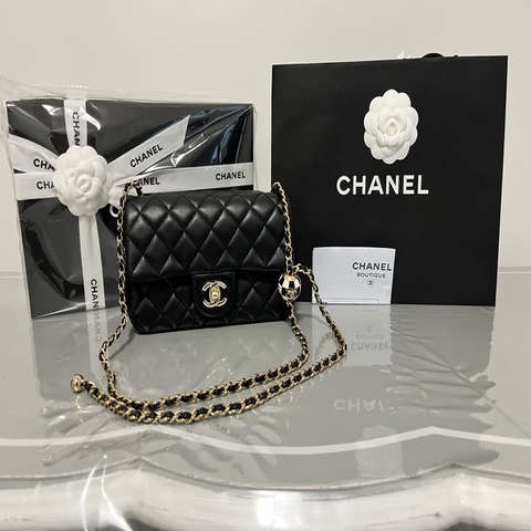 CHANEL 香奈兒｜黑金足球調節扣 CF Mini 經典菱格羊皮鏈條包