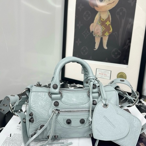 Balenciaga 巴黎世家 淡藍色 Duffle 圓筒波士頓 鉚釘 機車包手提包斜挎包單肩包