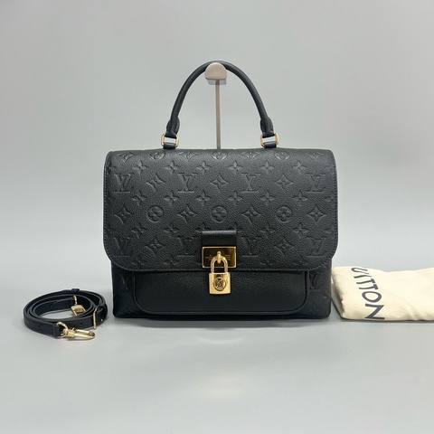 Louis Vuitton LV 路易威登 黑色壓紋牛皮鎖頭郵差包 尺寸約：29*21cm 附件：塵袋 肩帶