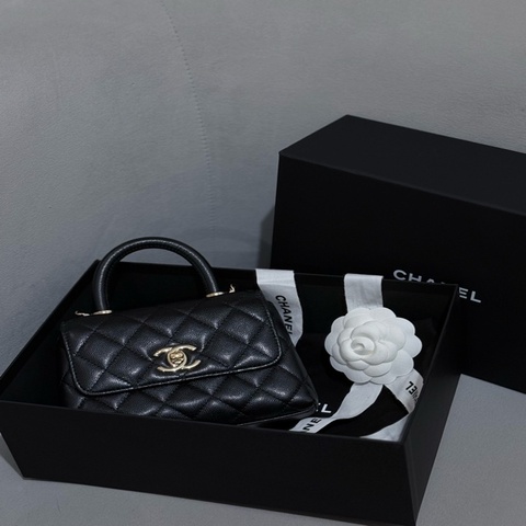 chanel coco handle nano