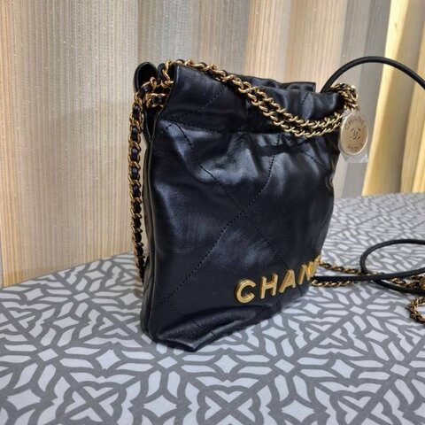 二手近全新閒置品 芯片款 CHANEL 22s Mini Handbag 牛皮黑金 HOBO BAG