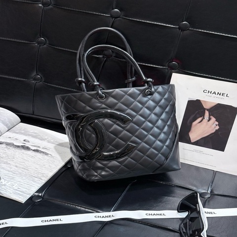 Chanel 香奈兒全黑康鵬菜籃子小號 無卡。